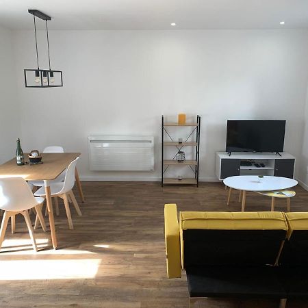 Appartement Calme Et Chaleureux Конкарно Экстерьер фото