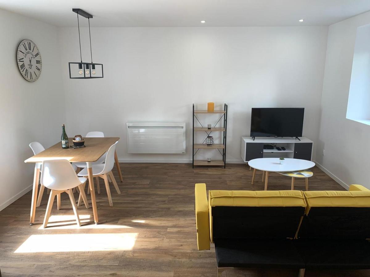 Appartement Calme Et Chaleureux Конкарно Экстерьер фото